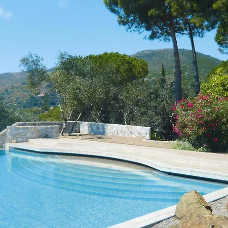 La Chiusa Di Rio Rio Nell Elba
